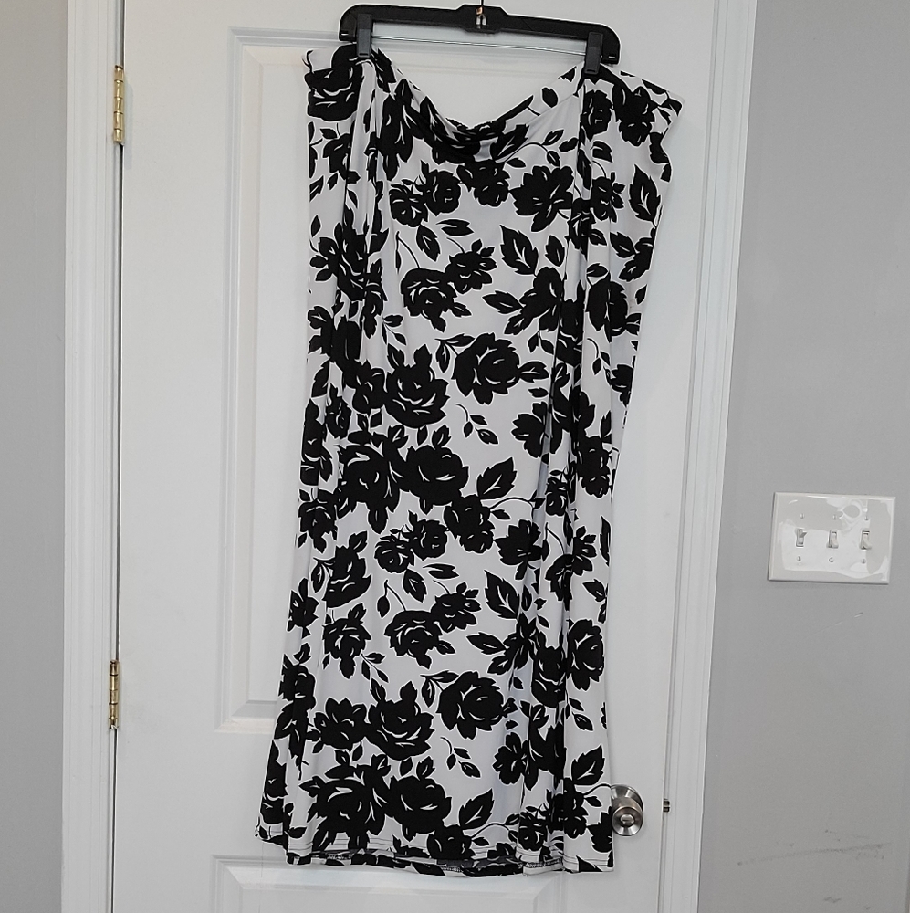 Jessica London Lined Floral Maxi Skirt